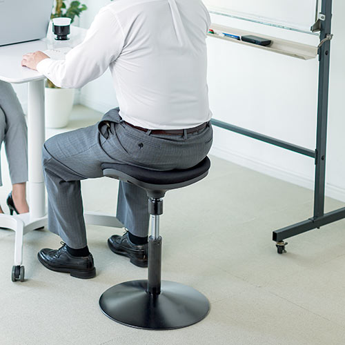 【アウトレット】ハイスツール(座面フレキシブル可動・人間工学・ガス圧高さ調整・ブラック)