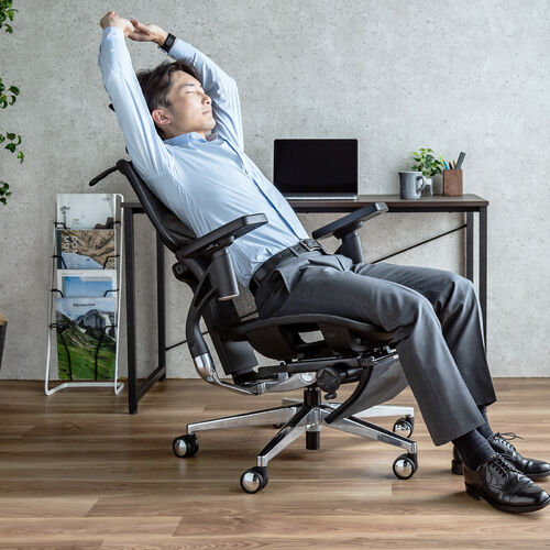 【アウトレット】メッシュチェア 耐荷重125kg シンクロロッキング スライド式薄型オットマン 座面スライド ランバーサポート ヘッドレスト 4Dアームレスト ハンガー付き 大型キャスター